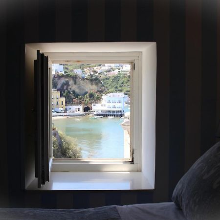 Ferienwohnung La Mansarda Sul Porto Ponza Exterior foto